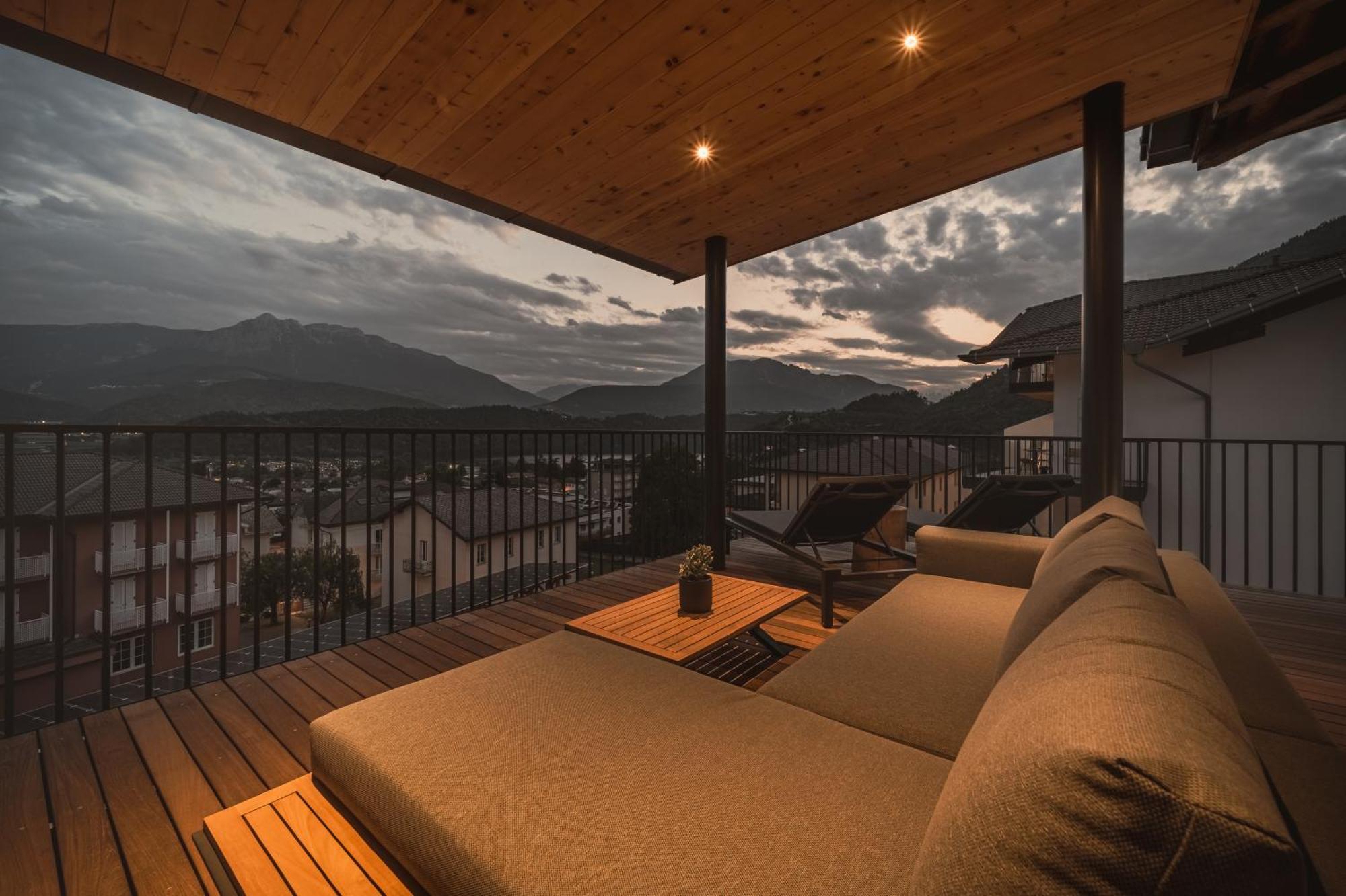 Cristallo Sport & Wellness Hotel Levico Terme Exteriör bild